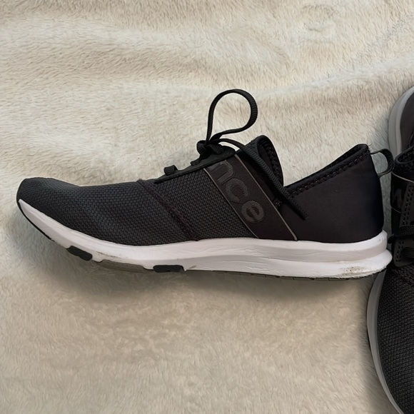 New Balance Women's FuelCore Nergize V1 Sneaker size 9.5 - Picture 7 of 12